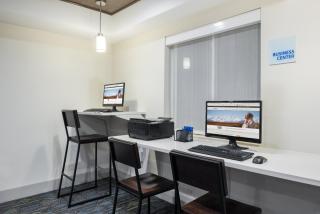 Holiday Inn Express Warrenton by IHG - Warrenton - 6