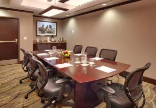 Holiday Inn Express & Suites Overland Park by IHG - Overland Park - 1