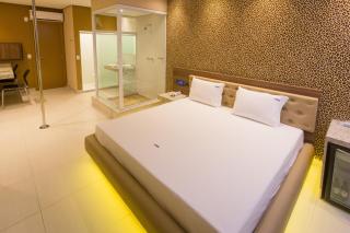 MOTEL CLASS - 4