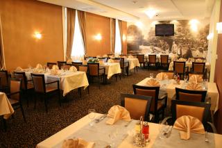 Hotel Crystal - Sarajevo - 7