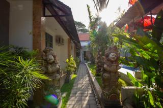Bali Komang Guest House Sanur - Sanur - 1