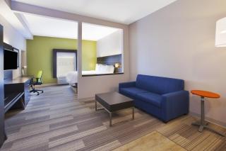 Holiday Inn Express Tiffin by IHG - 2