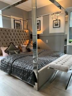 Boutique Hotel Villa Sarah - Düsseldorf - 9