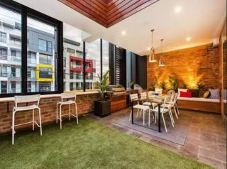 ReadySet Apartments at Glasshouse - Melbourne - 5