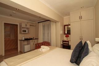 Addis Bed and Breakfast - 7