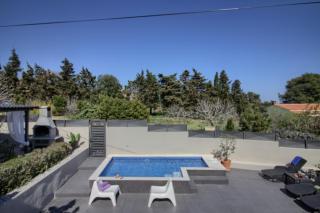 Charming villa Zoya with pool in Pula - Ližnjan - 9