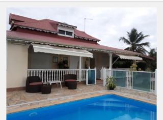chambres d'hôtes dans villa avec piscine petit déjeuner - Sainte-Anne - 0