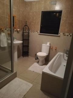 Rocky Ridge Guest House 2 SELF CATERING - No Alcohol allowed - 3