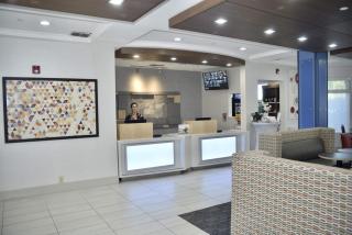 Holiday Inn Express Windsor Sonoma Wine Country by IHG - Windsor - 4