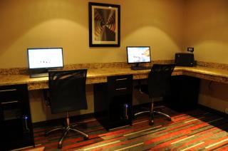 Chateau Inn & Suites Bonnyville - Bonnyville - 1