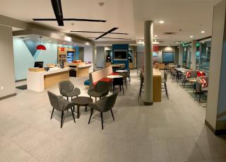 Avid hotels - Oklahoma City Airport by IHG - Oklahoma City - 2