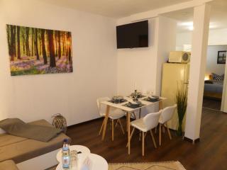 Ferienwohnung Goethe, 2 Schlafzimmer, Nähe Zentrum & Uni, ruhig, free Wifi, kostenloses Parken, Erdgeschoss - Jena - 4