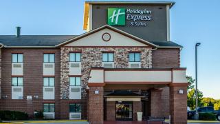 Holiday Inn Express & Suites - Olathe South by IHG - Olathe - 4