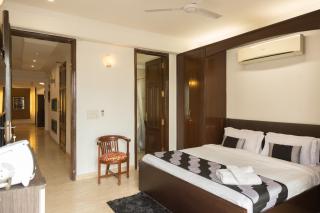 Under My Roof - Classic - New Delhi - 9