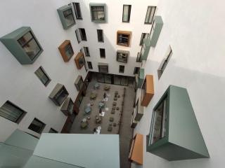Hotel Macià Sevilla Kubb - Seville - 7