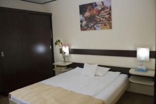 Hotel Rapsodia City Center - 4