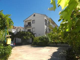 Apartments Grgo - Vodice - 1