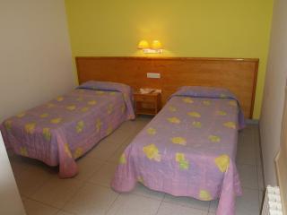 Hostal Barnes - Santa Cristina d'Aro - 8