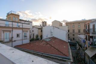 Sunny loft with terrace and Jacuzzi in the city centre - Palermo - 8