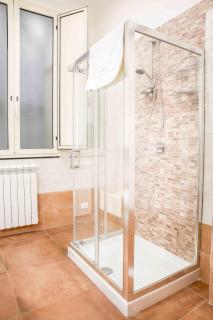 Grande & Caratteristico dietro la Cattedrale - 4