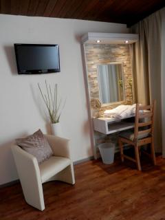 Dahoam by Sarina - Rooms & Suites - 9