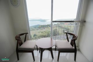 A2JSuites Bedroom Taal View Luxury Smart Home Suite Near Skyranch - 6
