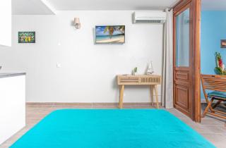 Studio Corail 5 min à pied de la plage - 1BR Studio 5min walk from nice beach - Sainte-Anne - 6