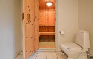 Gorgeous Home In Grindsted With Wifi - 4