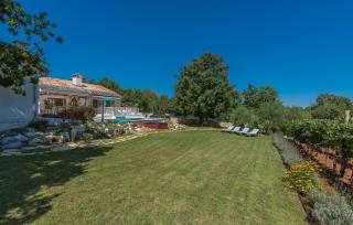 Family Villa Lipica with private pool and jacuzzi - 7