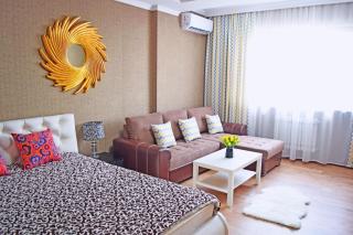 Sunny apartment with mountain view - Bisjkek - 9