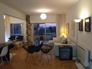 Seaside Spacious Apartment with Sea View - 8