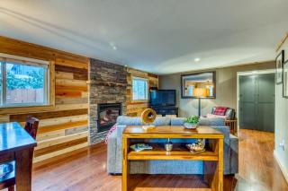 Cozy Coleman St. Cottage - Bethel - 8