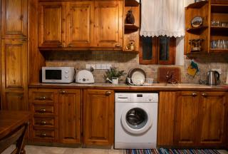 Apanemia Inn House - Lofou - 5