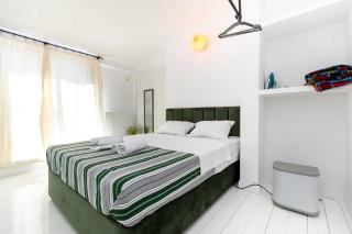 Wehost Apartment With Huge Terrace - Tbilisi - 0