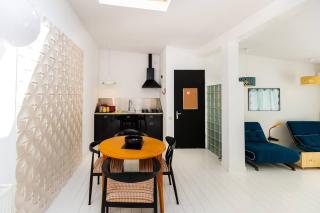 Wehost Apartment With Huge Terrace - Tbilisi - 2