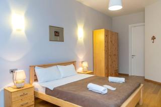 Wehost Spacious place near Rustaveli - Tbilisi - 9