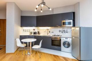 Wehost Spacious place near Rustaveli - Tbilisi - 4