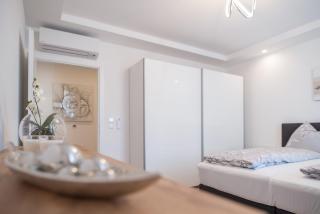 MH Living - 11 - Modern Living Dream in Center - Graz - 1