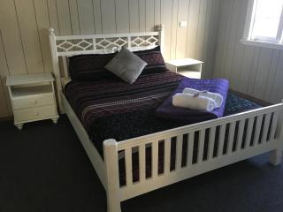 Goondihill Hotel - Innisfail - 6