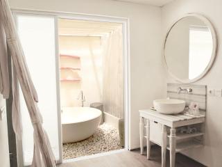HARRIS Hotel & Residences Sunset Road - Kuta - 7