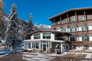 Hotel Al Lago - Soraga - 0