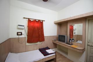 Hotel Meera - Raipur - 9