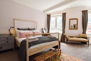 City Centre Mansion Sleeping 1 to 23 - 6