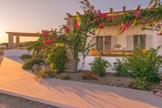 Milis Houses - Adamas - 2
