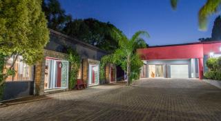 New Bali Guesthouse - Newcastle - 4