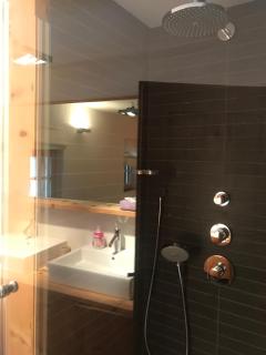 Tiroler Knusperhäuschen - 1