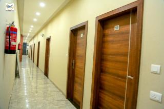 HOTEL BABYLON REGENCY, Opp Krishna Janmasthan Temple - 5