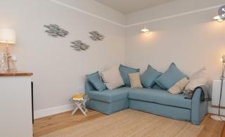 Harbour View, Pier Terrace - West Bay - 7