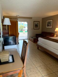 Desert Hot Springs Spa Hotel - 1