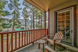 Three-Bedroom Townhouse - Kirkwood - 8